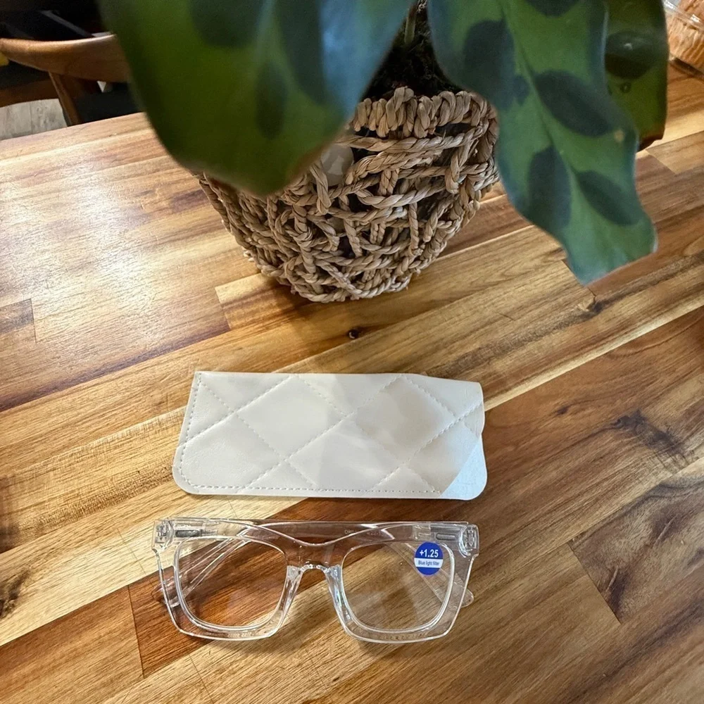 Clear Women's blue light filter Glasses